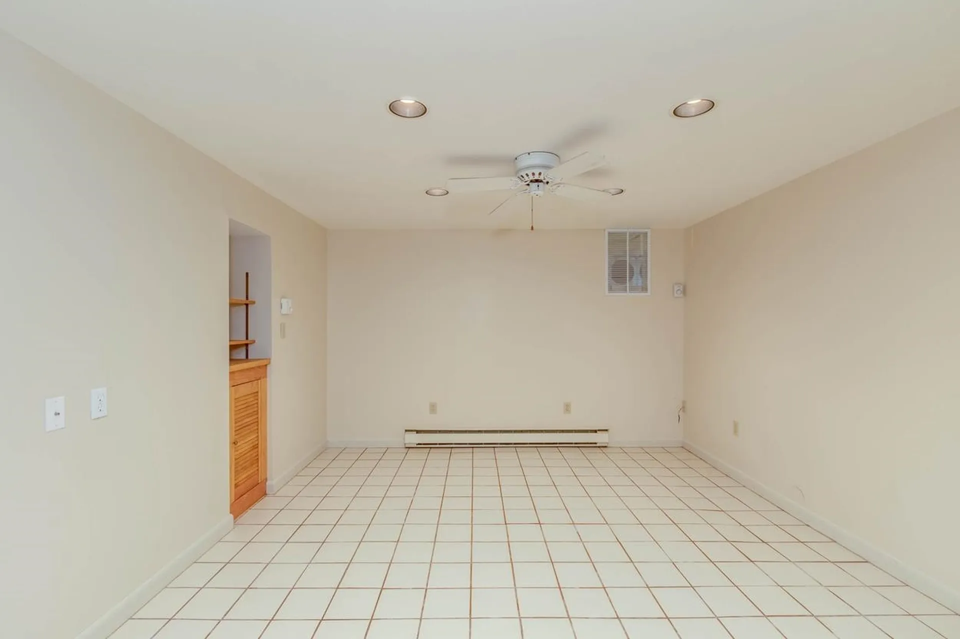 744 Coral Avenue Manchester NH 03104