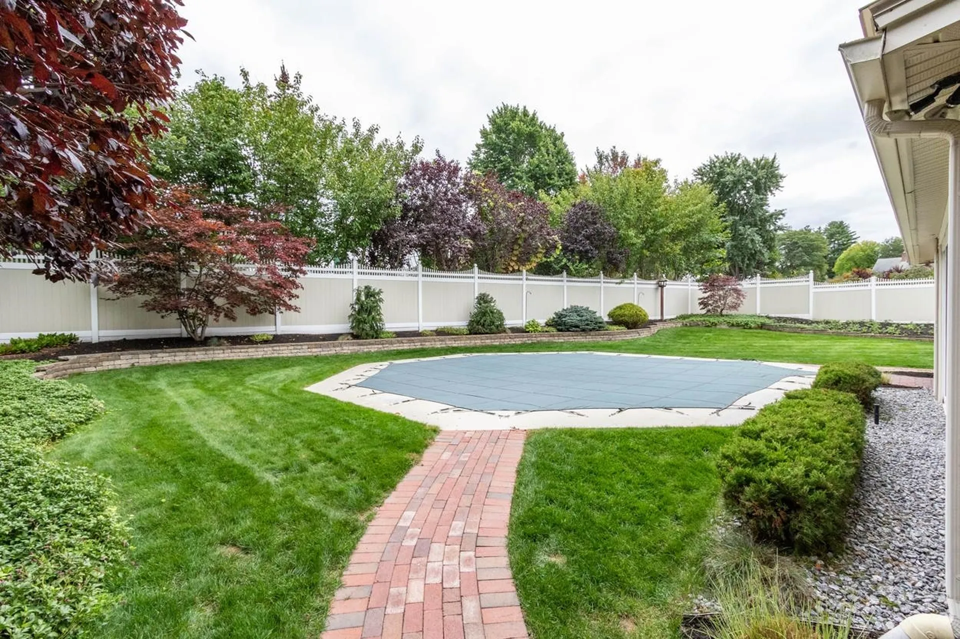744 Coral Avenue Manchester NH 03104