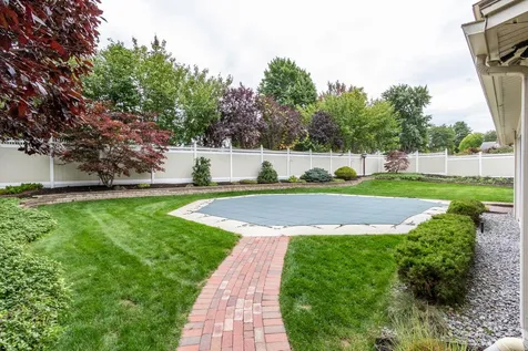744 Coral Avenue Manchester NH 03104