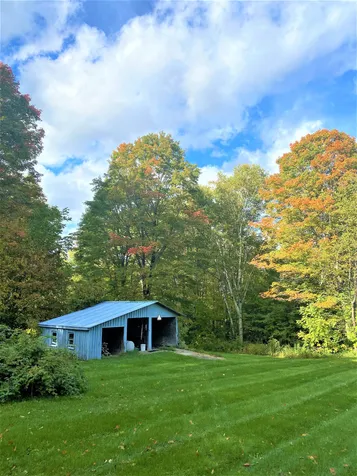 243 Hinman Road Glover VT 05839