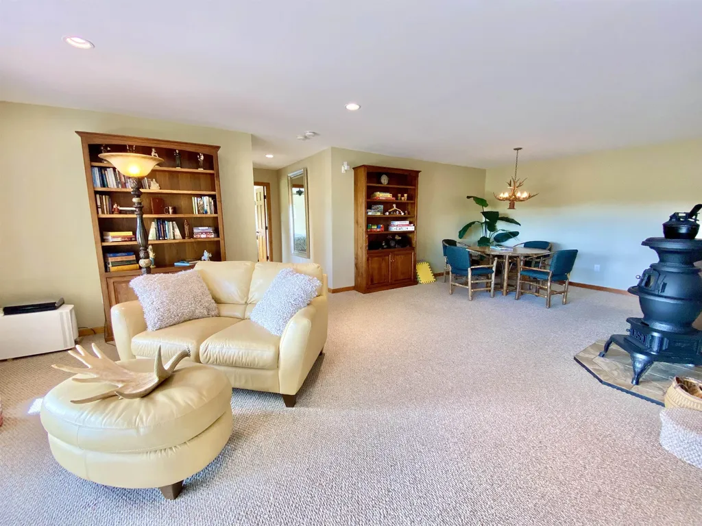 41 Ryswick Street Gilford NH 03249