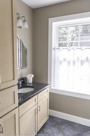 11 Palmer Drive Kensington NH 03833
