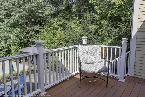11 Palmer Drive Kensington NH 03833