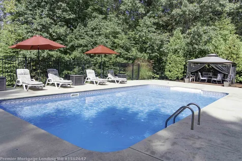 11 Palmer Drive Kensington NH 03833