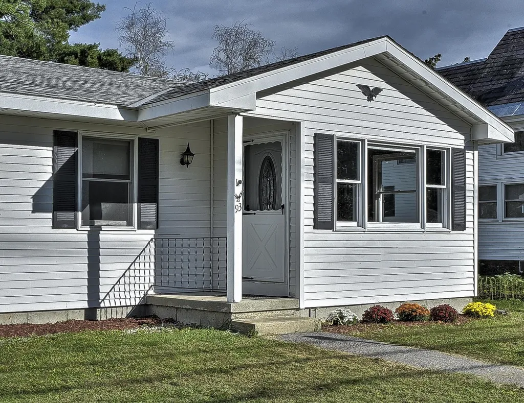 93 Ashuelot Street Keene NH 03431