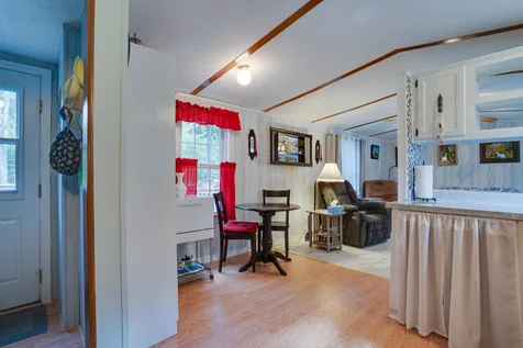 37 Bunker Lane Madbury NH 03823
