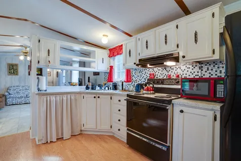 37 Bunker Lane Madbury NH 03823