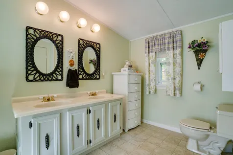 37 Bunker Lane Madbury NH 03823