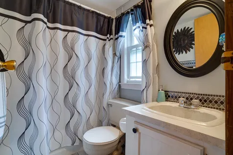 37 Bunker Lane Madbury NH 03823
