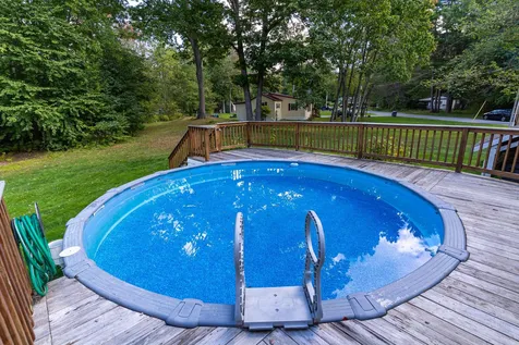 37 Bunker Lane Madbury NH 03823