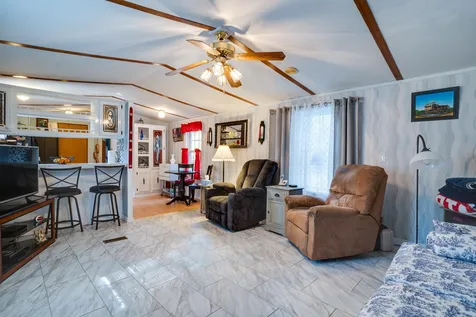 37 Bunker Lane Madbury NH 03823