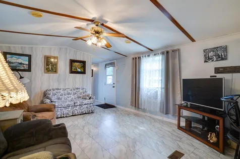 37 Bunker Lane Madbury NH 03823