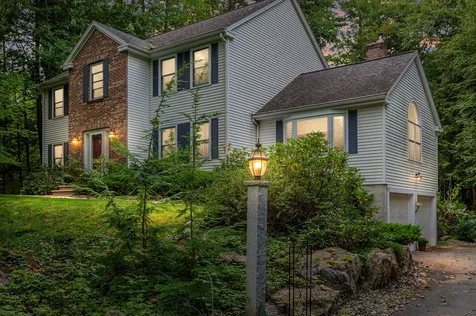 53 Harvard Lane Bedford NH 03110