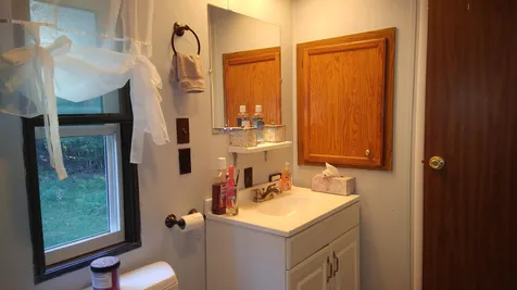 108 Lat Lane Swanzey NH 03446-2506