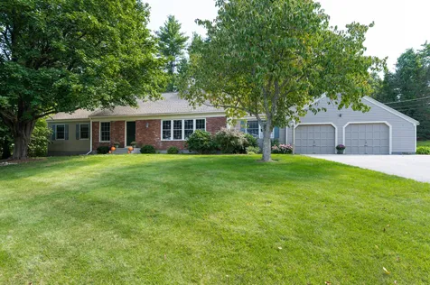 10 Colonial Drive Bedford NH 03110