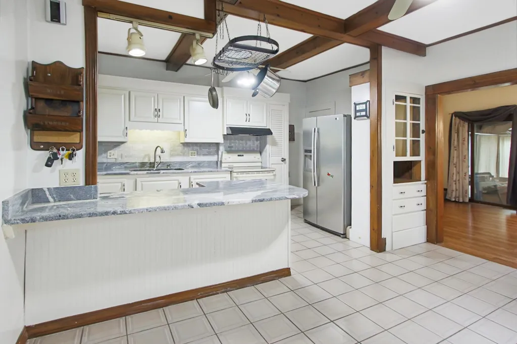 122-124 Allds Street Nashua NH 03060
