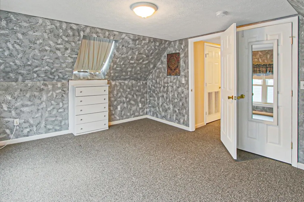 122-124 Allds Street Nashua NH 03060