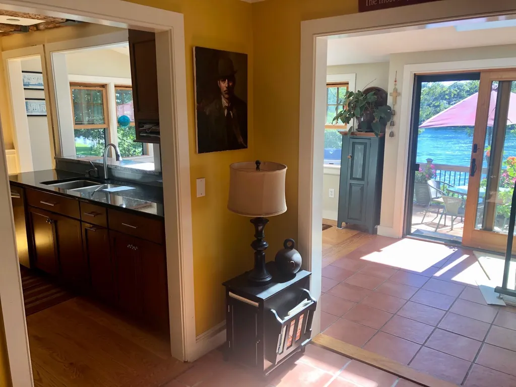 28 Maple Avenue Eliot ME 03903