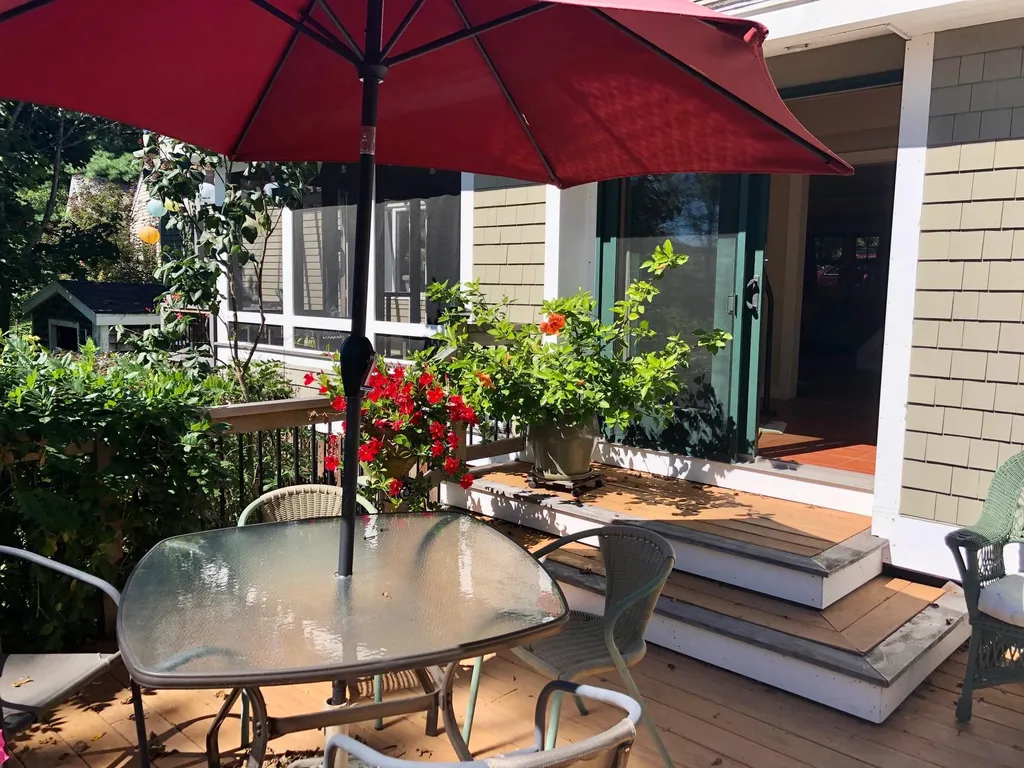 28 Maple Avenue Eliot ME 03903