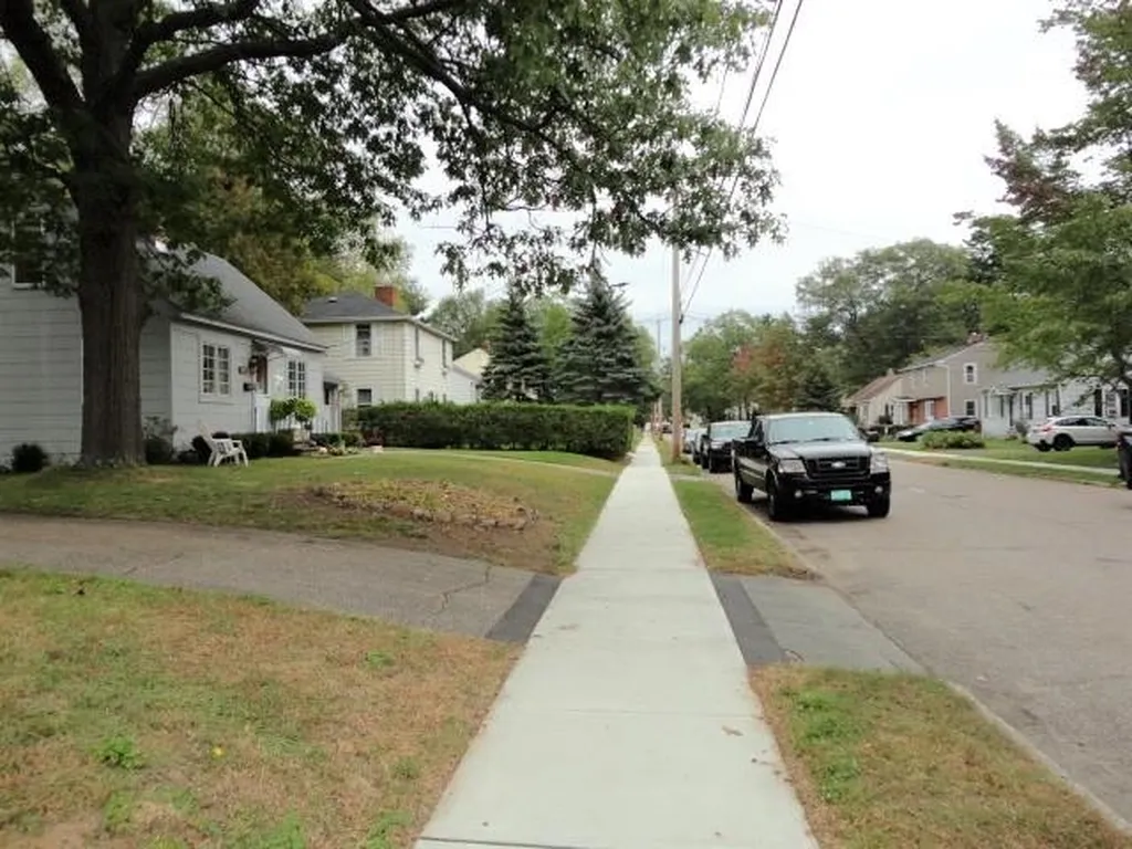 94 Woodbury Road Burlington VT 05408