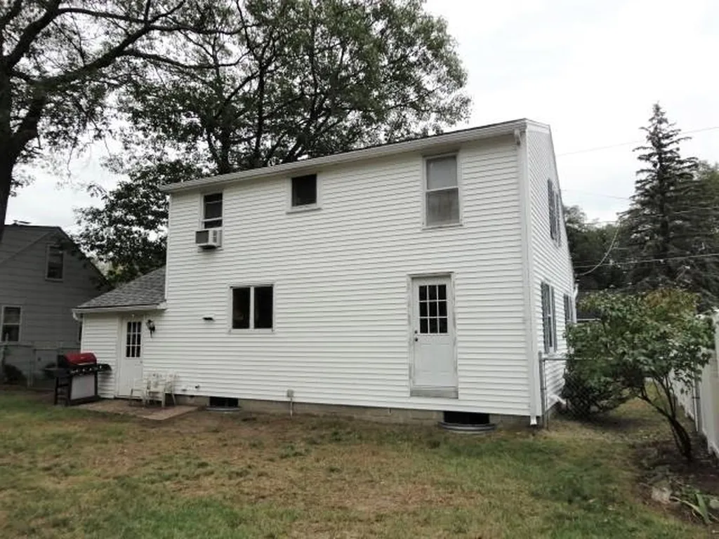 94 Woodbury Road Burlington VT 05408