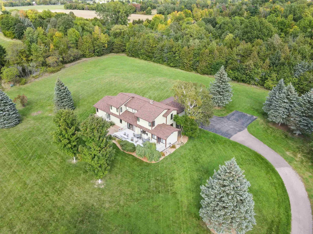 140 West Shore Road Grand Isle VT 05458