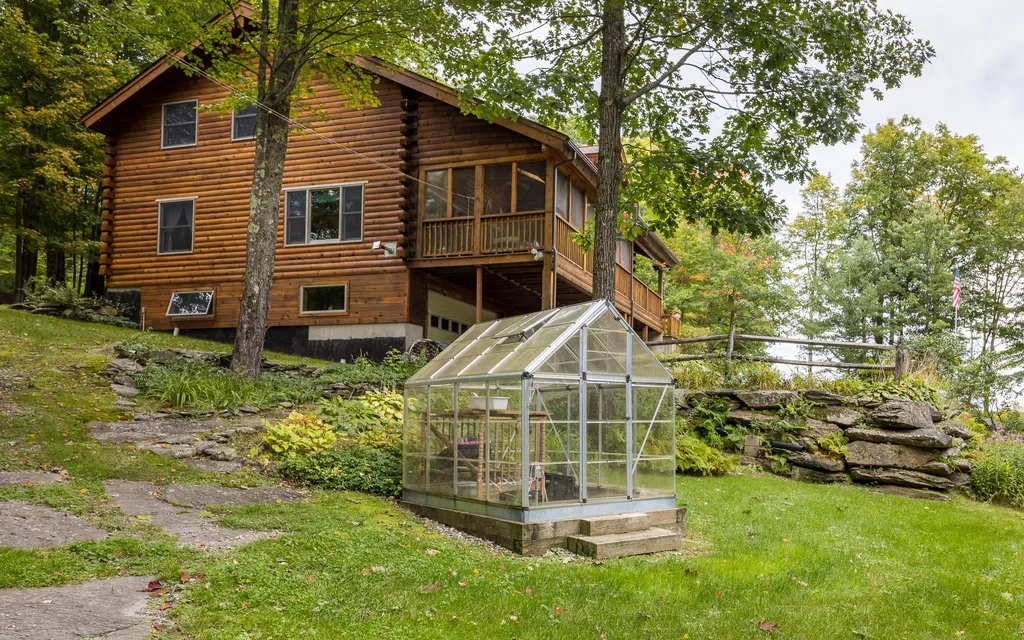33 Carpenter Hill Road Walpole NH 03608