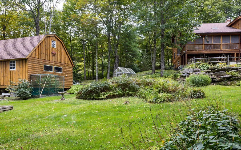 33 Carpenter Hill Road Walpole NH 03608
