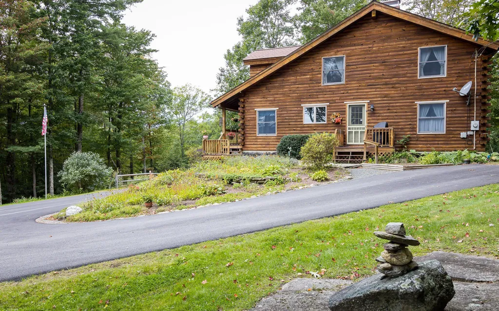 33 Carpenter Hill Road Walpole NH 03608