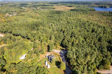 13 W Shore Park Road Kingston NH 03848