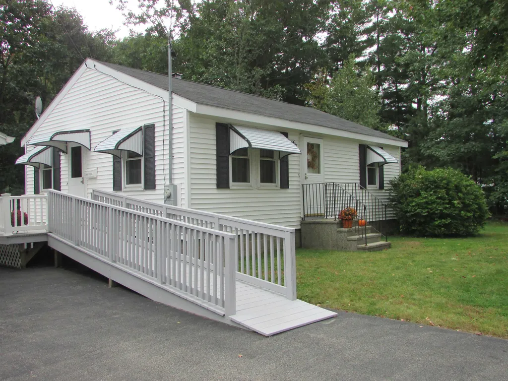 2 Great Falls Avenue Rochester NH 03867