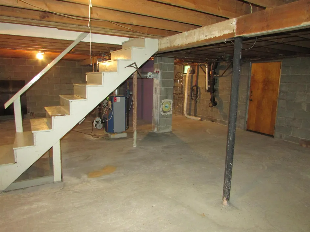 2 Great Falls Avenue Rochester NH 03867