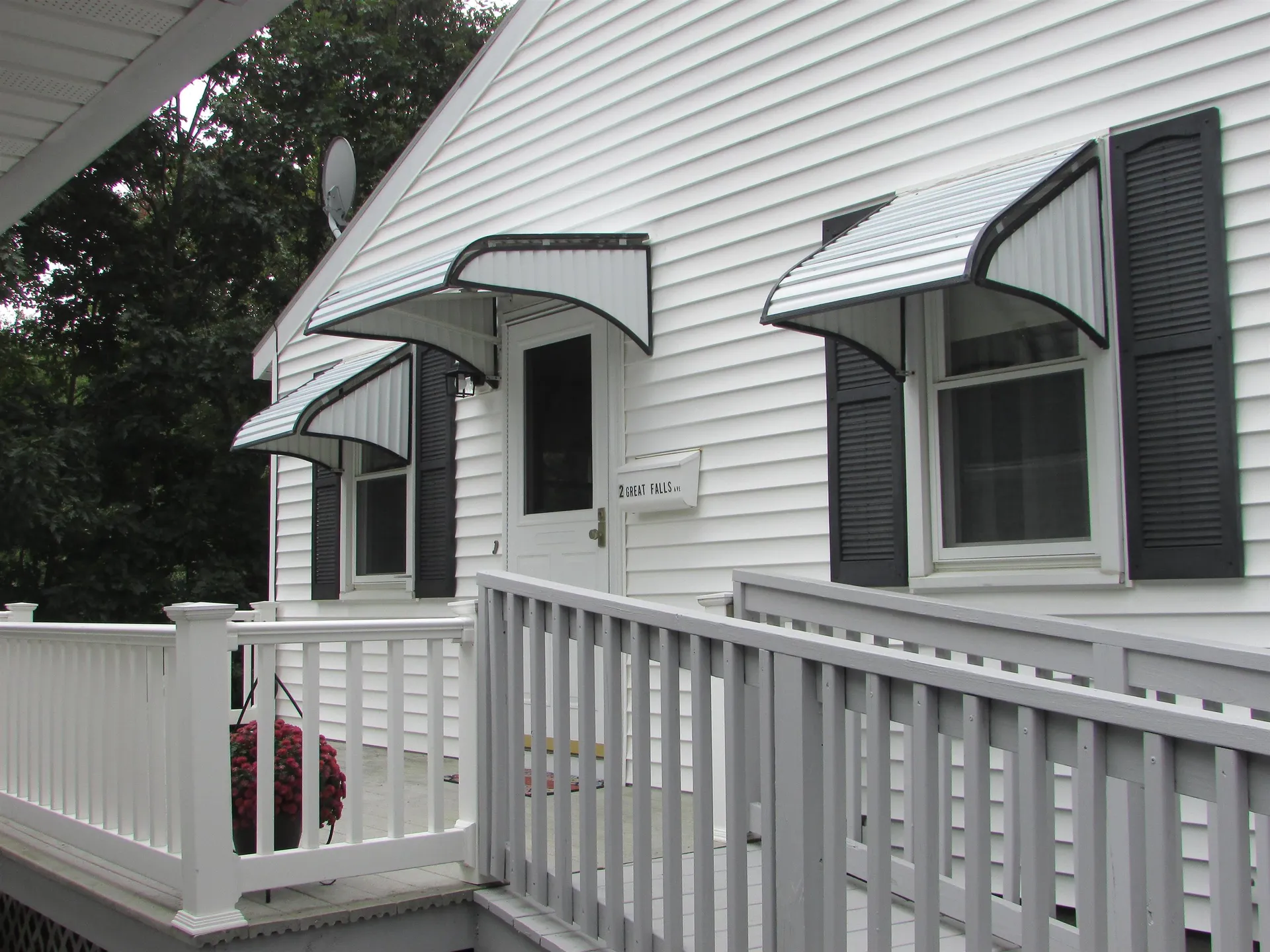 2 Great Falls Avenue Rochester NH 03867