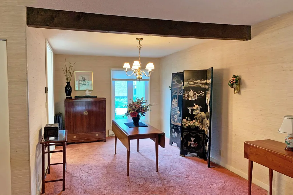207 Brook Hollow Hanover NH 03755
