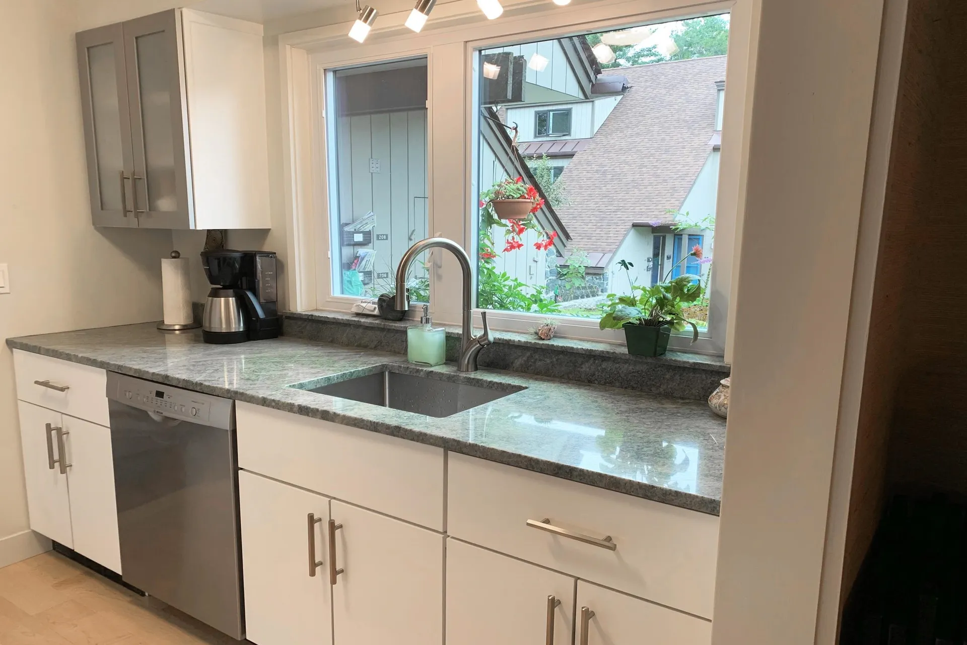 207 Brook Hollow Hanover NH 03755