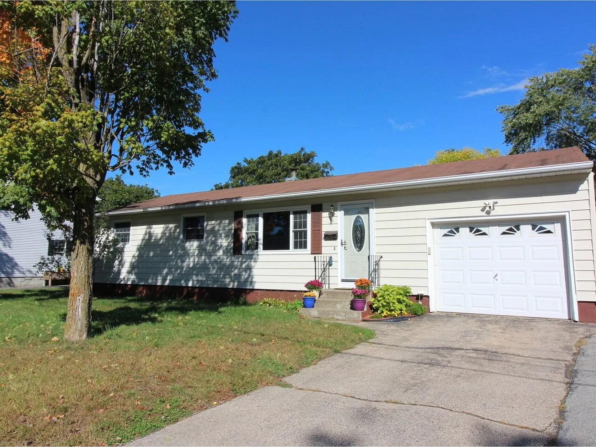 34 Logwood Street South Burlington VT 05403