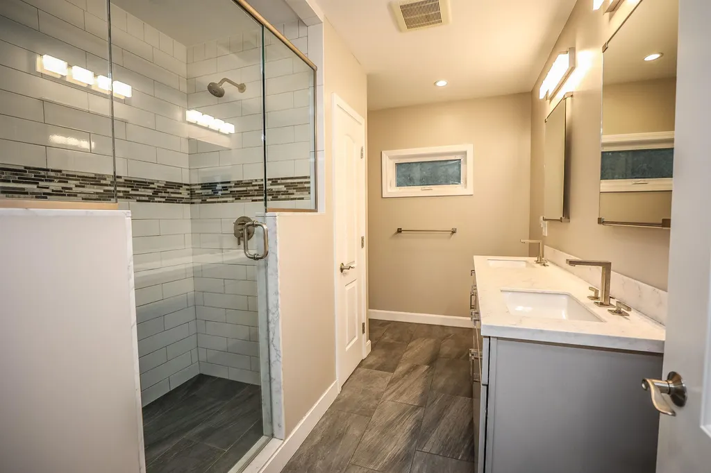 3 Joan Street Derry NH 03038