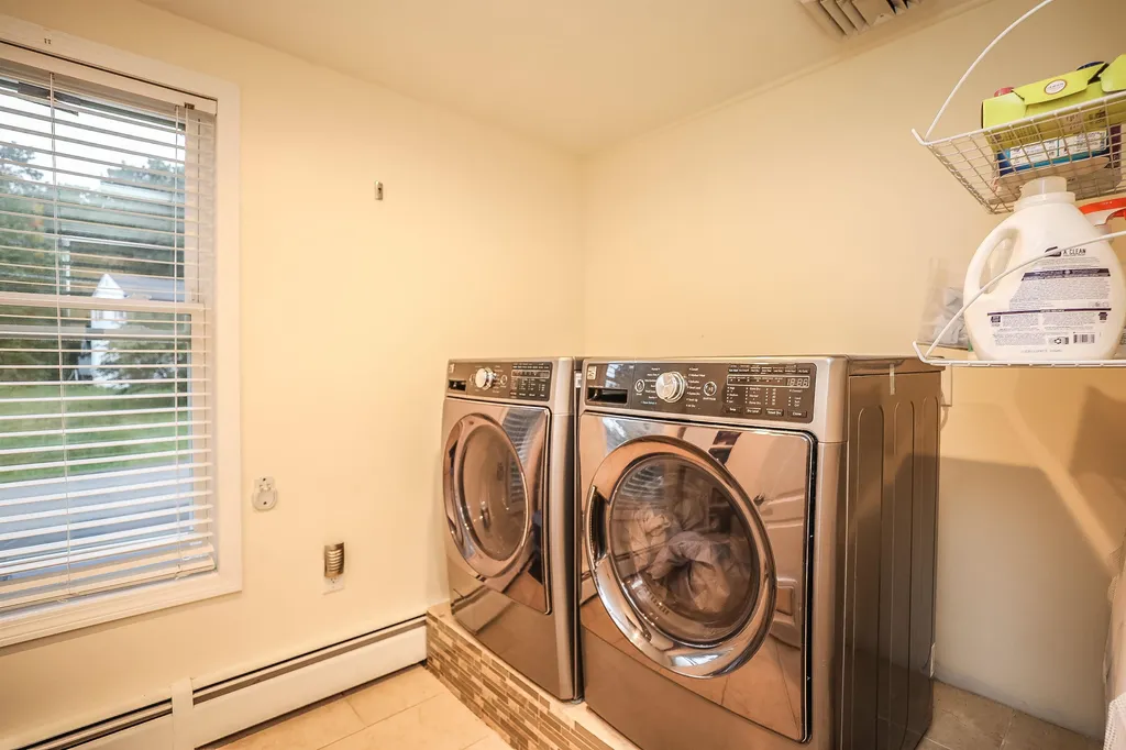 3 Joan Street Derry NH 03038