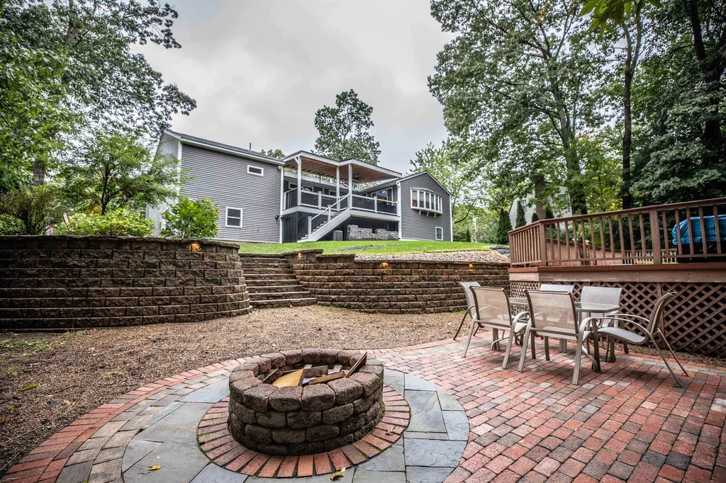 3 Joan Street Derry NH 03038