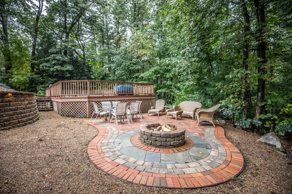 3 Joan Street Derry NH 03038