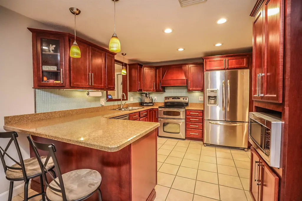 3 Joan Street Derry NH 03038