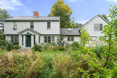 28 Kaufmann Drive Peterborough NH 03458