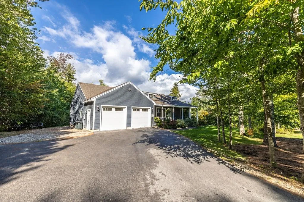 23 Curries Way Brookfield NH 03872