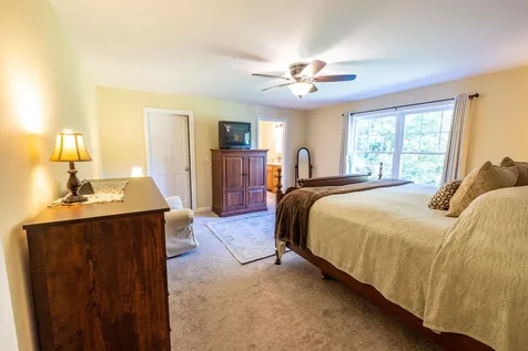 23 Curries Way Brookfield NH 03872