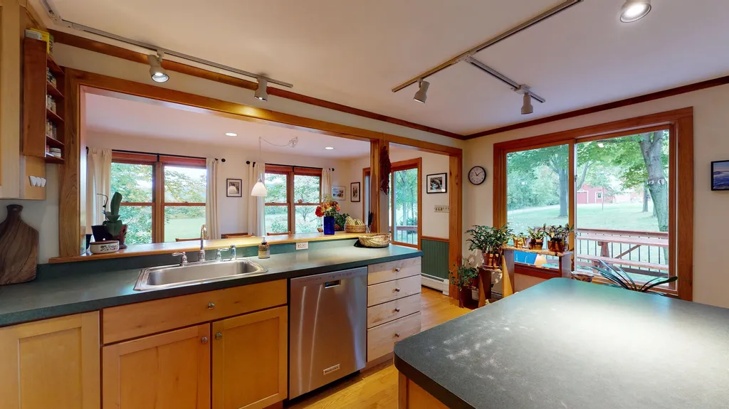 262 River Road New Haven VT 05472