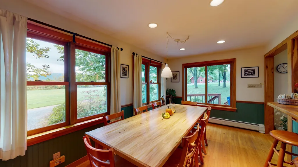 262 River Road New Haven VT 05472
