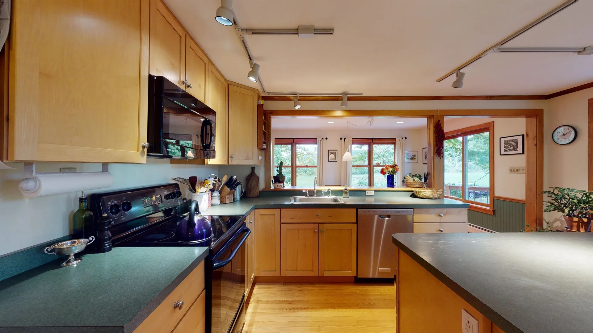 262 River Road New Haven VT 05472