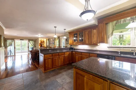 132 King Hill Road New London NH 03257