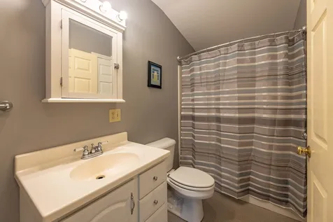 132 King Hill Road New London NH 03257