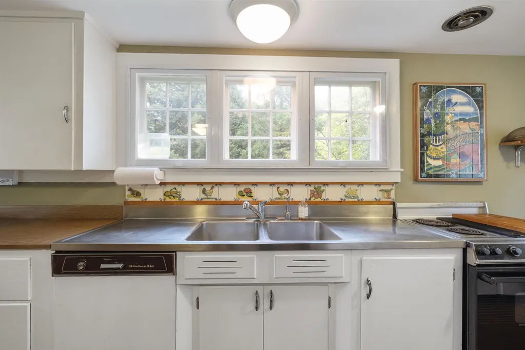 245 Saint Gaudens Road Cornish NH 03745-4234